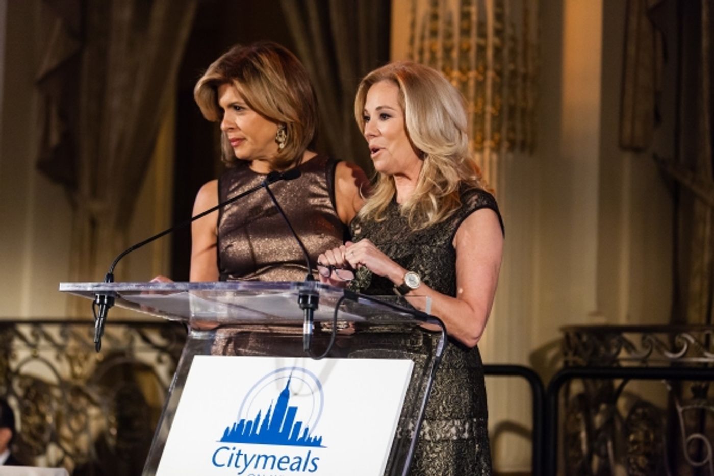 Photo Flash: Hoda Kotb, Kathie Lee Gifford, Blythe Danner, James Earl Jones and More at Citymeals-on-Wheels 2014 'Power Lunch for Women' Photo Flash: Hoda Kotb, Kathie Lee Gifford, Blythe Danner, James Earl Jones and More at Citymeals-on-Wheels 2014 'Power Lunch for Women' Image