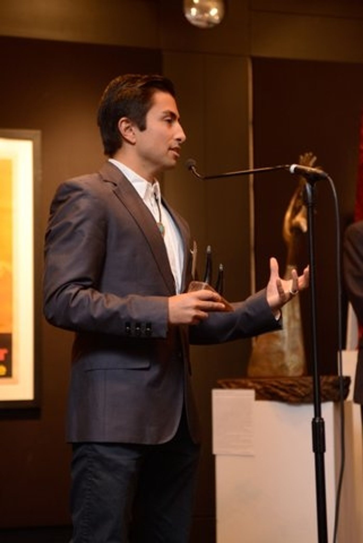 Photo Flash: Shaun Taylor-Corbett Honored by Association on American Indian Affairs  Image