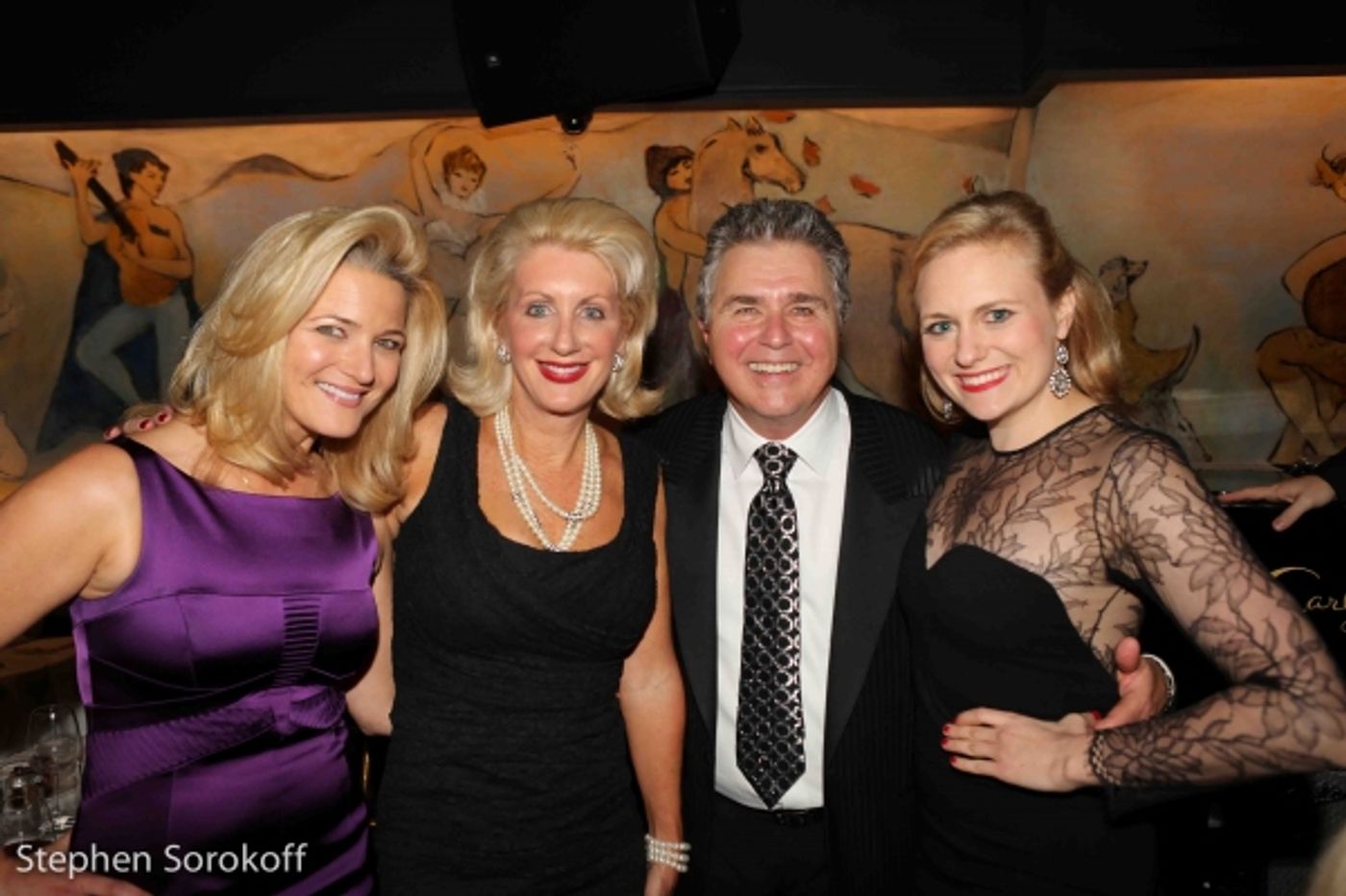Photo Coverage: Steve Tyrell's THAT LOVIN' FEELIN' Opens at Cafe Carlyle  Image
