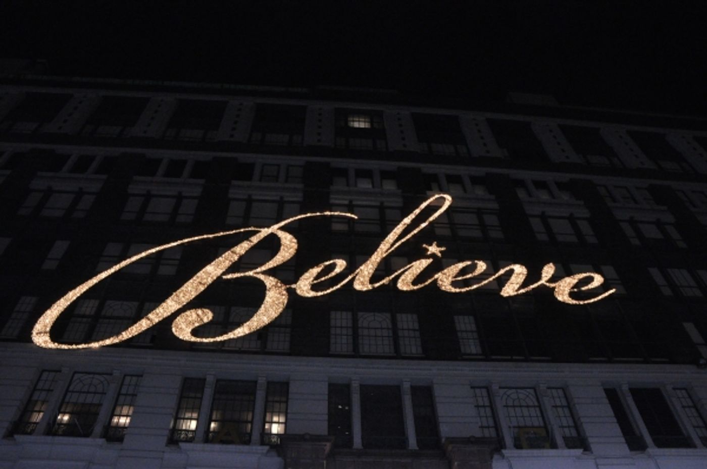 Photo Coverage: Inside Rehearsal for Macy's 88th Annual Thanksgiving Day Parade with Quvenzhane Wallis, the Cast of NBC's PETER PAN & More  Image