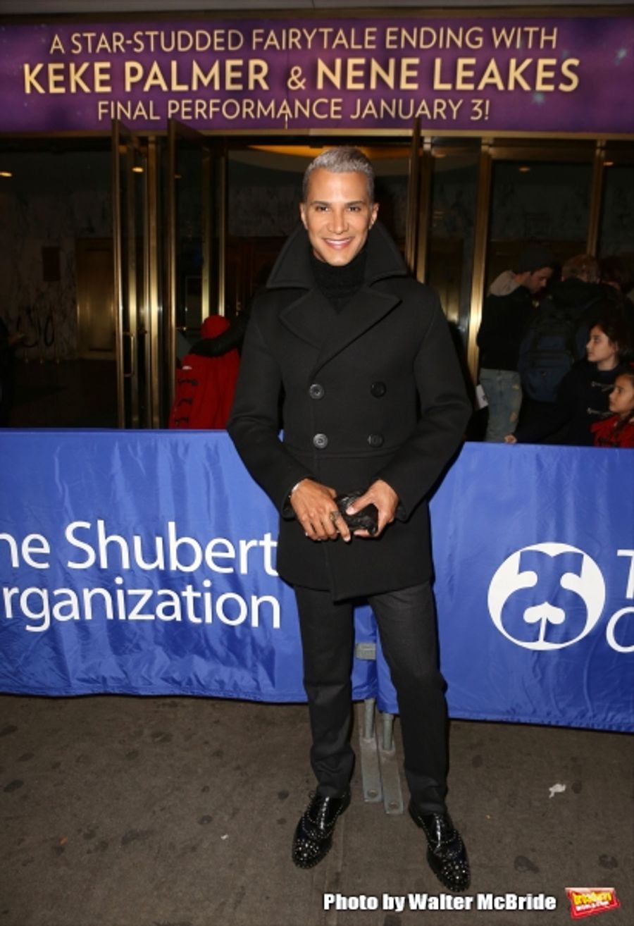 Photo Coverage: The Arrivals for NeNe Leakes' First Night in CINDERELLA Image