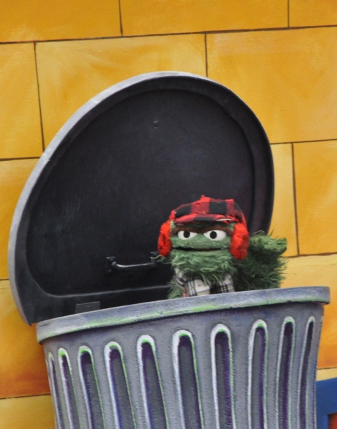 Photo Coverage: Idina Menzel, ON THE TOWN & More at 88th Annual Macy's Thanksgiving Day Parade!  Image