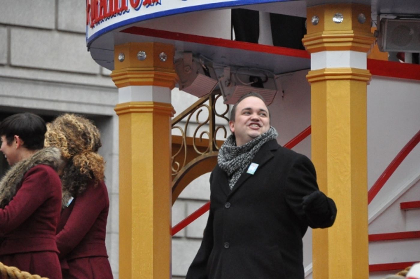Photo Coverage: Idina Menzel, ON THE TOWN & More at 88th Annual Macy's Thanksgiving Day Parade!  Image