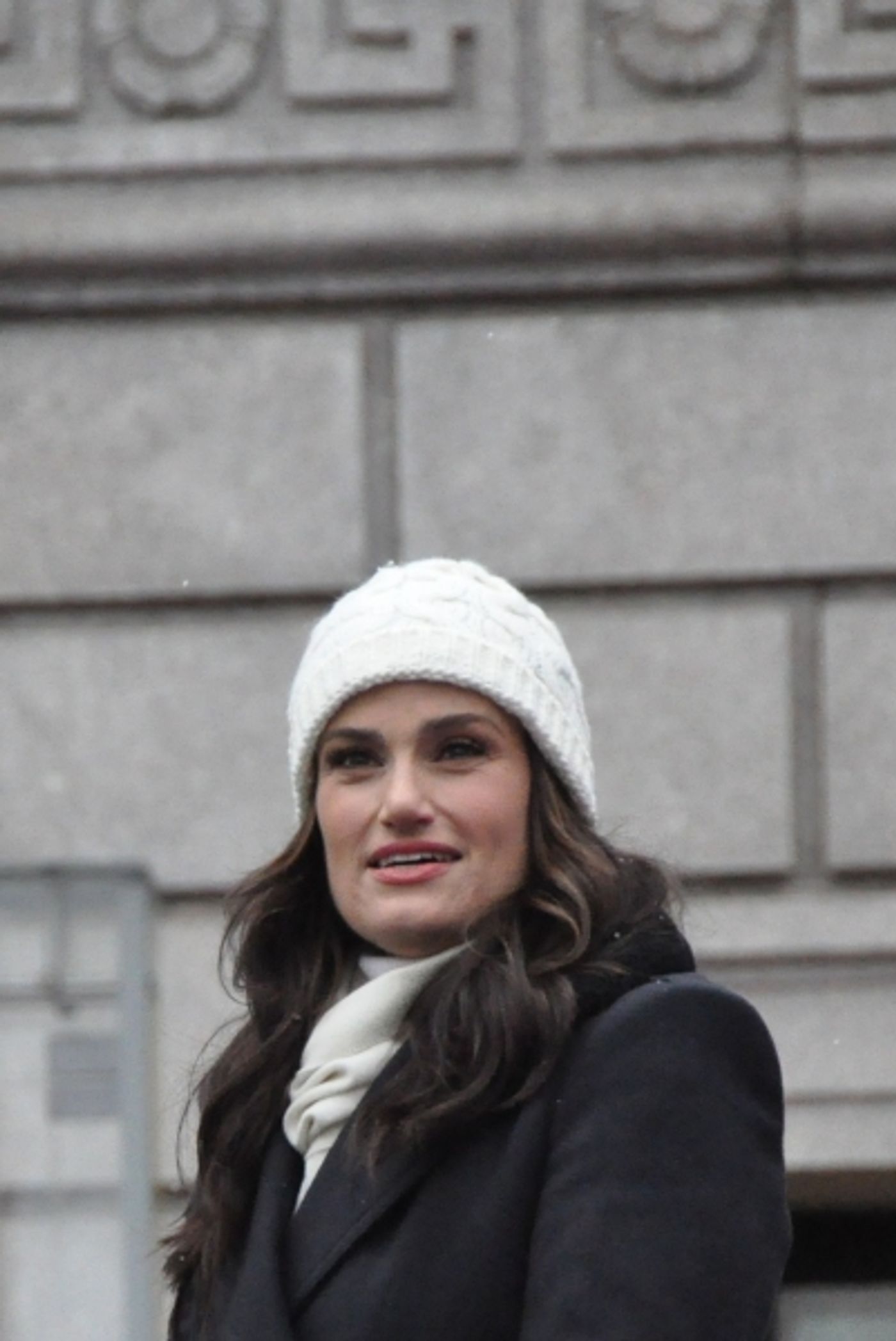 Photo Coverage: Idina Menzel, ON THE TOWN & More at 88th Annual Macy's Thanksgiving Day Parade!  Image
