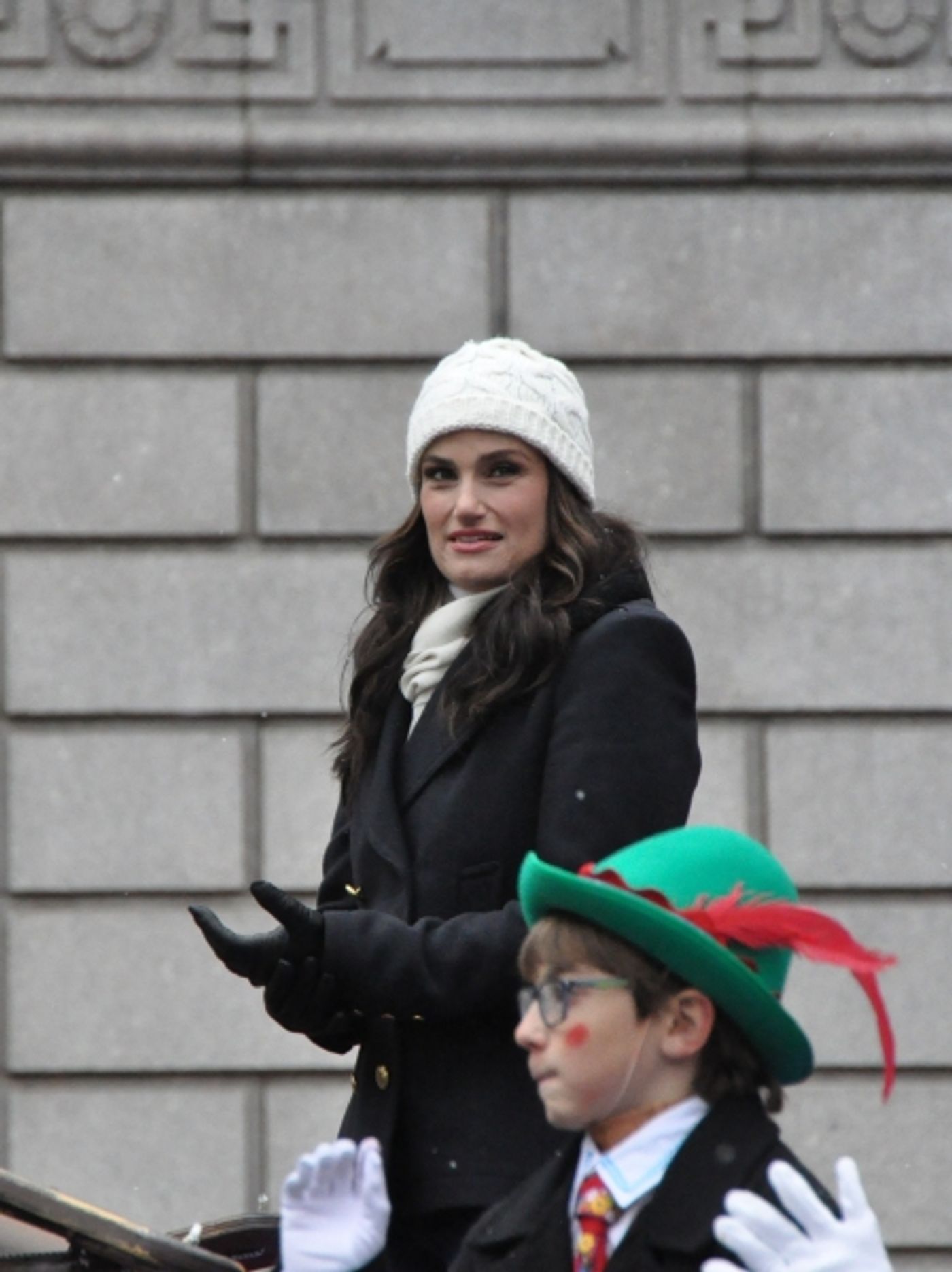 Photo Coverage: Idina Menzel, ON THE TOWN & More at 88th Annual Macy's Thanksgiving Day Parade!  Image