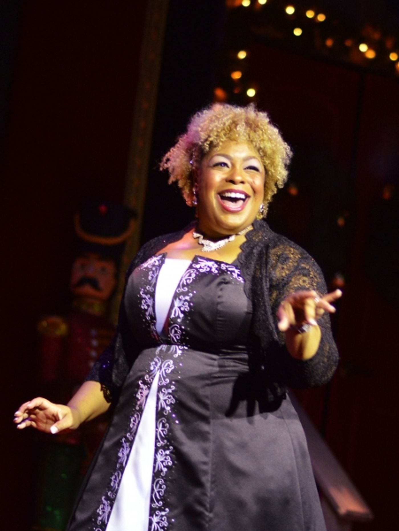 Photo Flash: First Look - A BEEF & BOARDS CHRISTMAS, Opening Tonight  Image