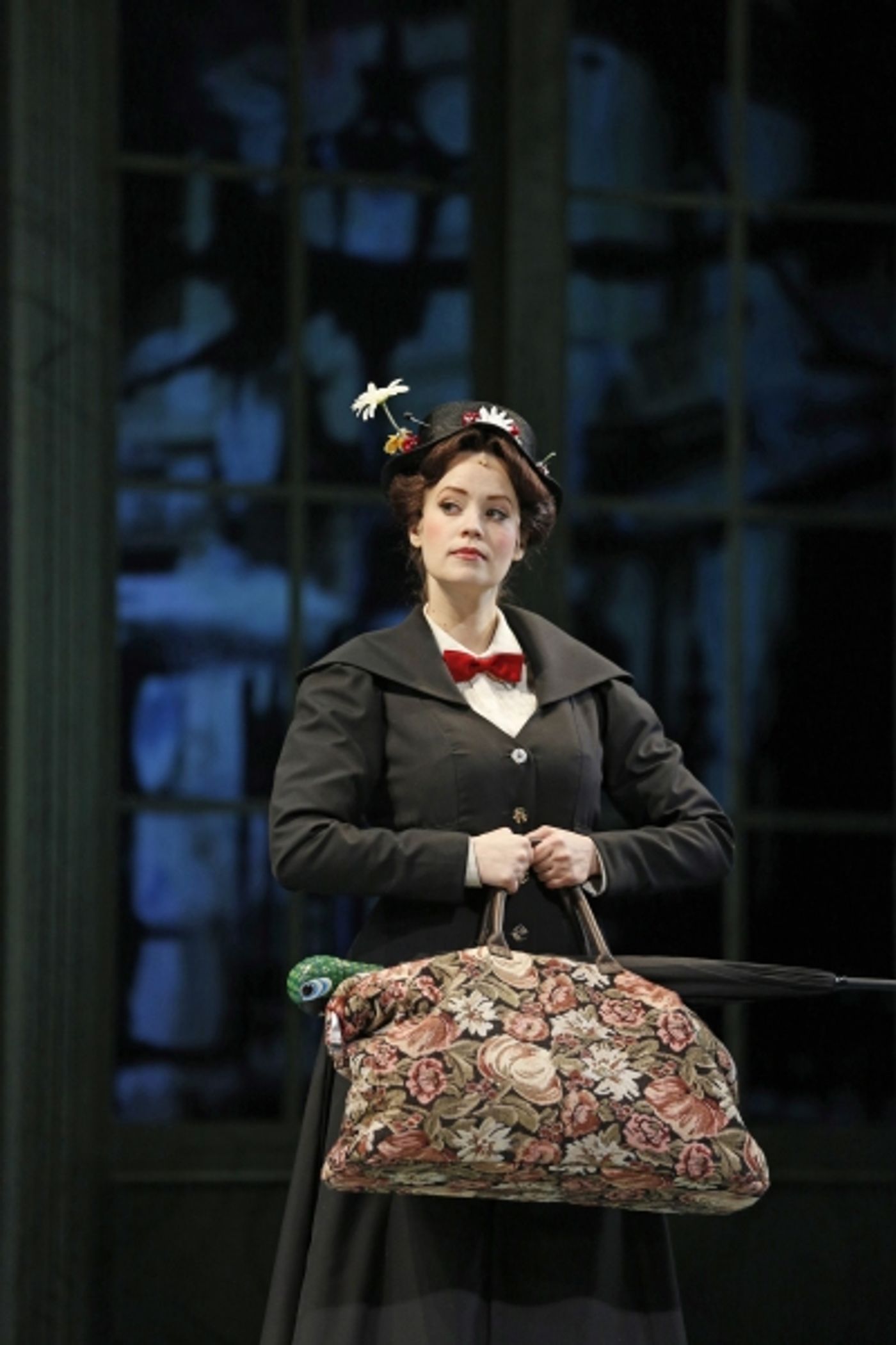 Photo Flash: First Look- Parmount's Aurora Theatre's MARY POPPINS  Image