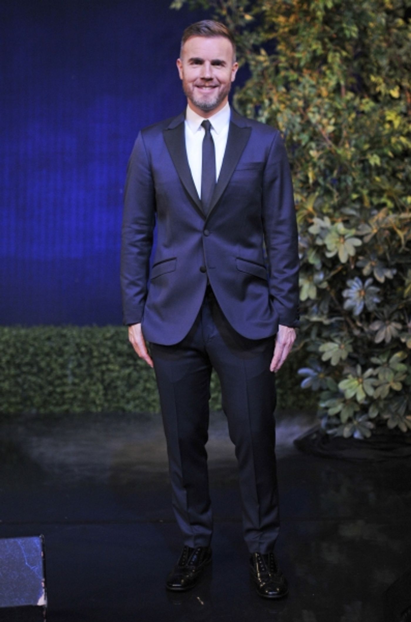 Photo Flash: Inside FINDING NEVERLAND's GMA Performance with Laura Michelle Kelly, Gary Barlow & More!  Image