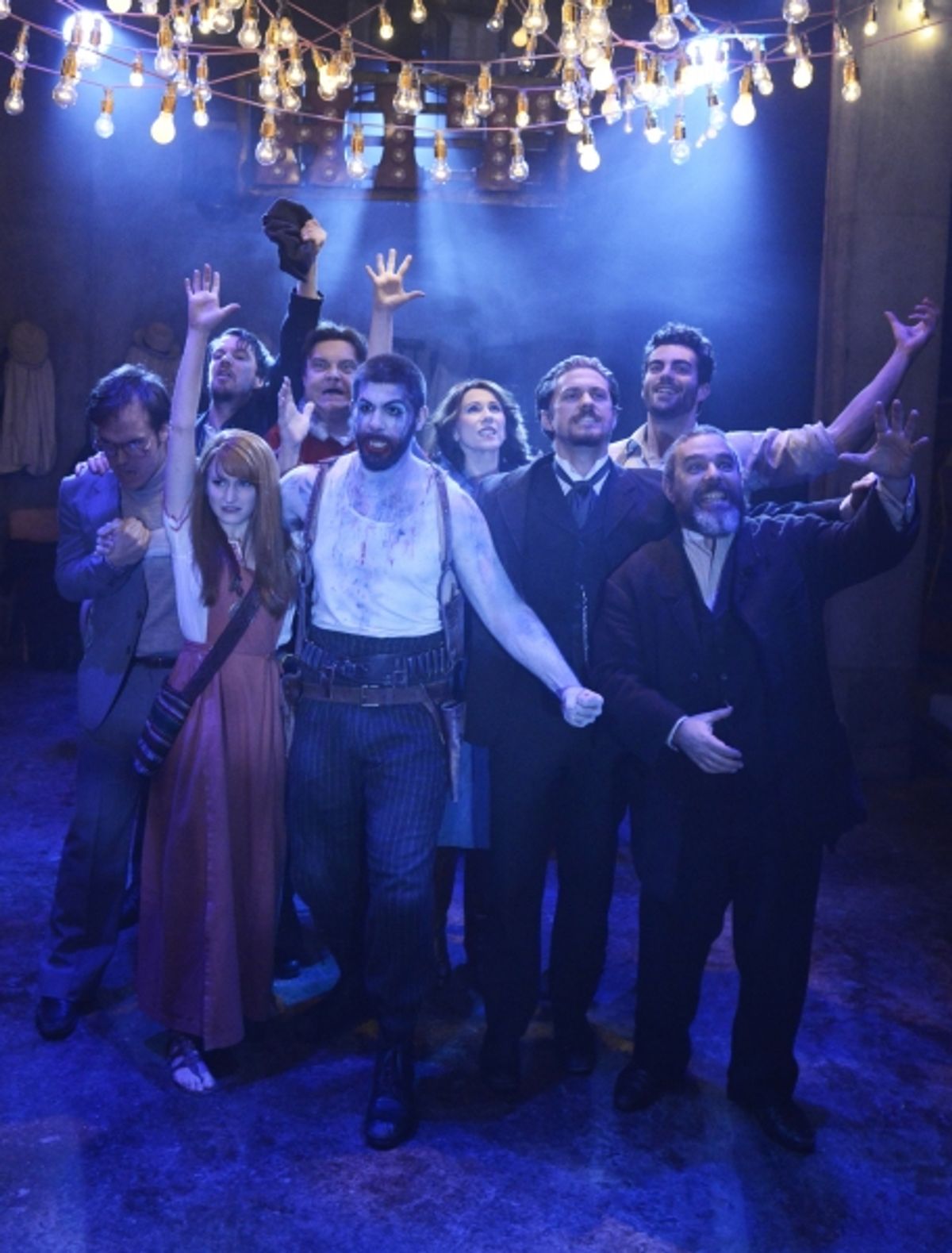 Background: Harry Morrison (John Hinckley), David Roberts (Leon Czolgosz), Mike McShane (Samuel Byck), Catherine Tate (Sara Jane Moore), Stewart Clarke (Giuseppe Zangara); Foreground: Carly Bawden (Lynette Ã¢â‚¬Ë"SqueakyÃ¢â‚¬â„¢ Fromme), Simon Lipkin (Pro at 