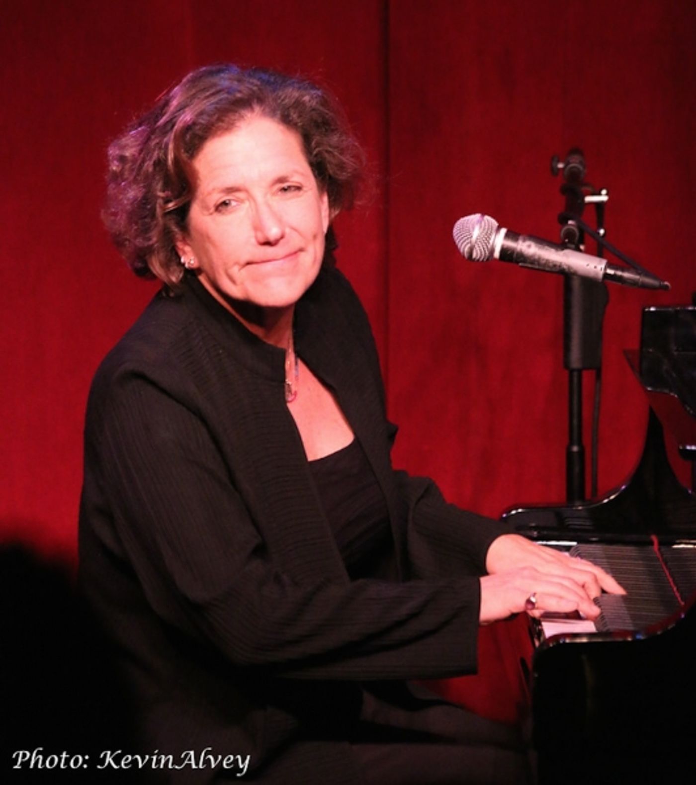 Photo Flash: Julie Halston and Julie Gold Reunite at Birdland!  Image