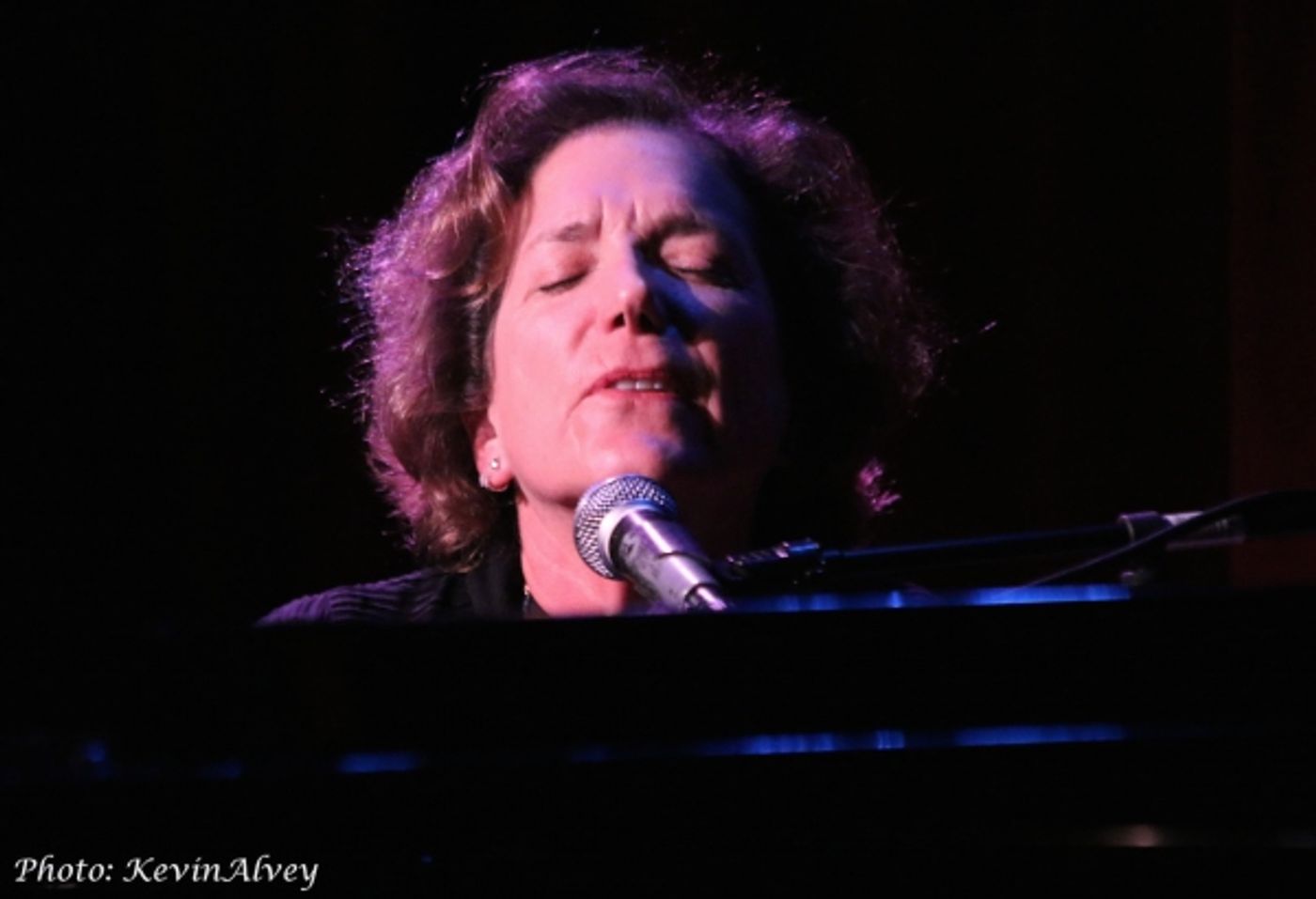 Photo Flash: Julie Halston and Julie Gold Reunite at Birdland!  Image