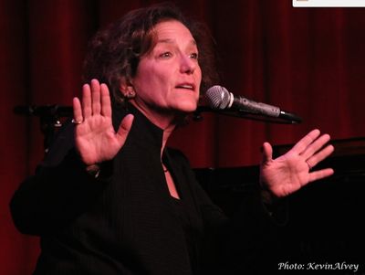 Julie Gold Photo