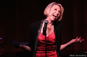  Julie Halston  Photo