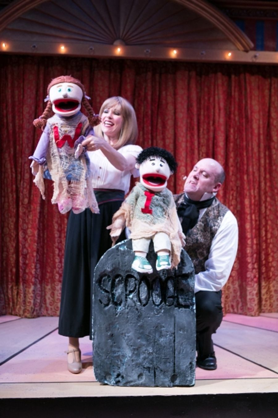Photo Flash: First Look at MetroStage's A BROADWAY CHRISTMAS CAROL Image