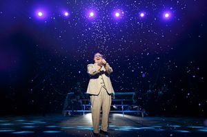 Kevin James @ BroadwayWorld Kevin James Photo