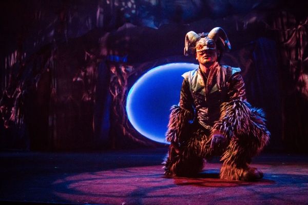 Vato Tsikurishvili as The Beast Photo