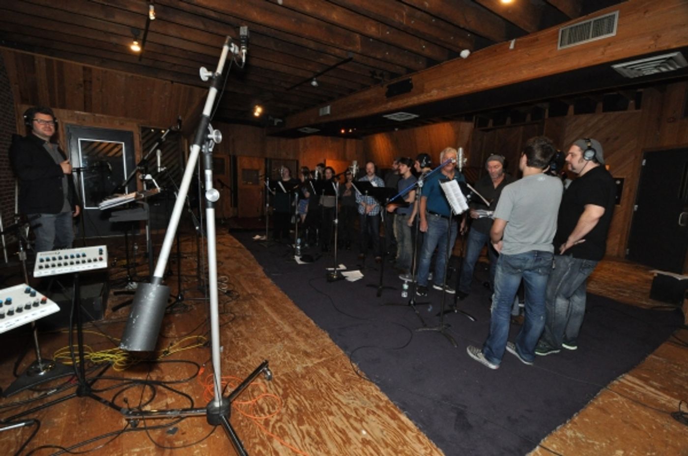Photo Coverage: Sting and THE LAST SHIP Cast Gets Soulful for Carols for a Cure! Image