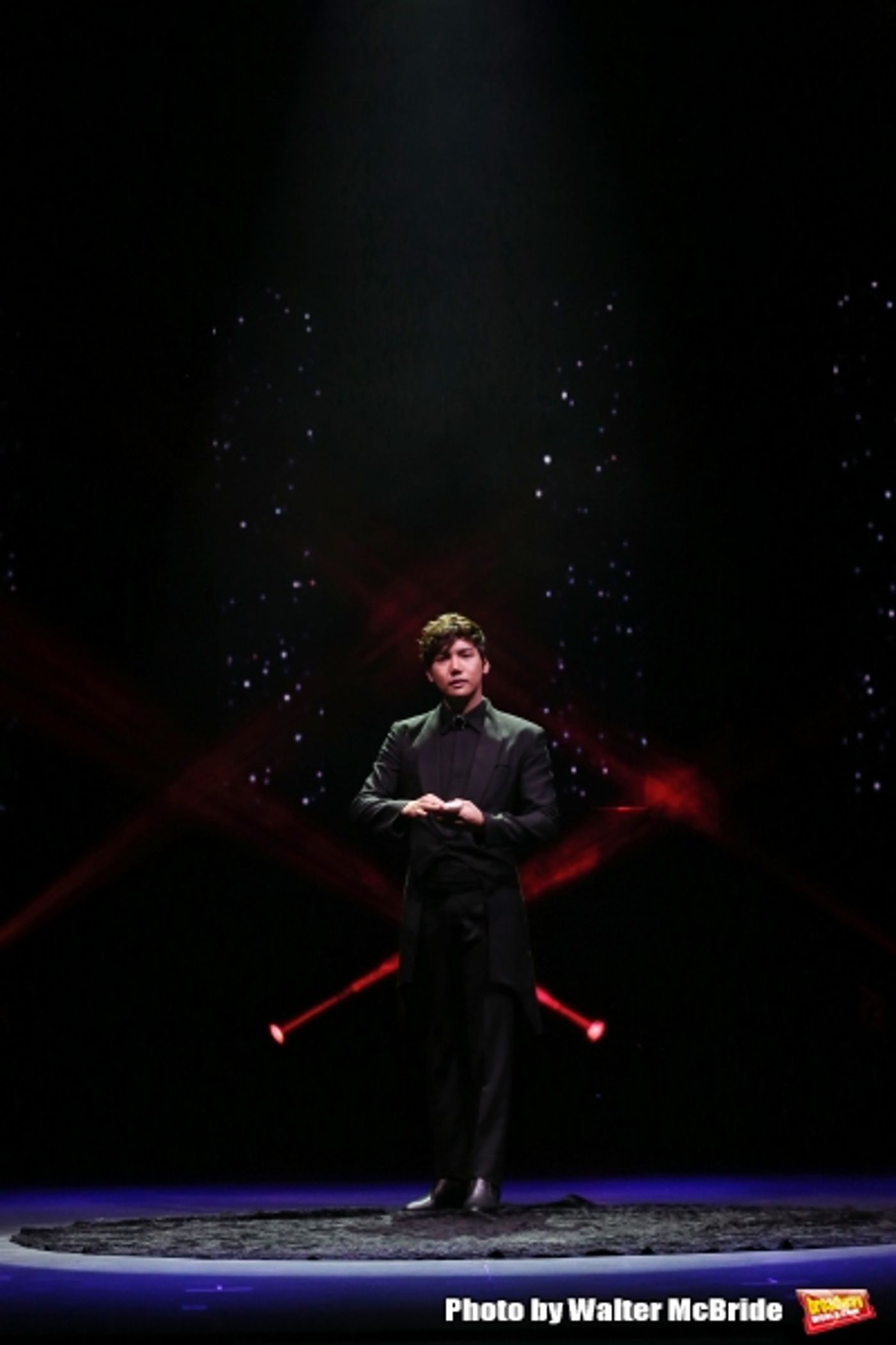 Photo Coverage: Sneak Peek at THE ILLUSIONISTS on Broadway!  Image