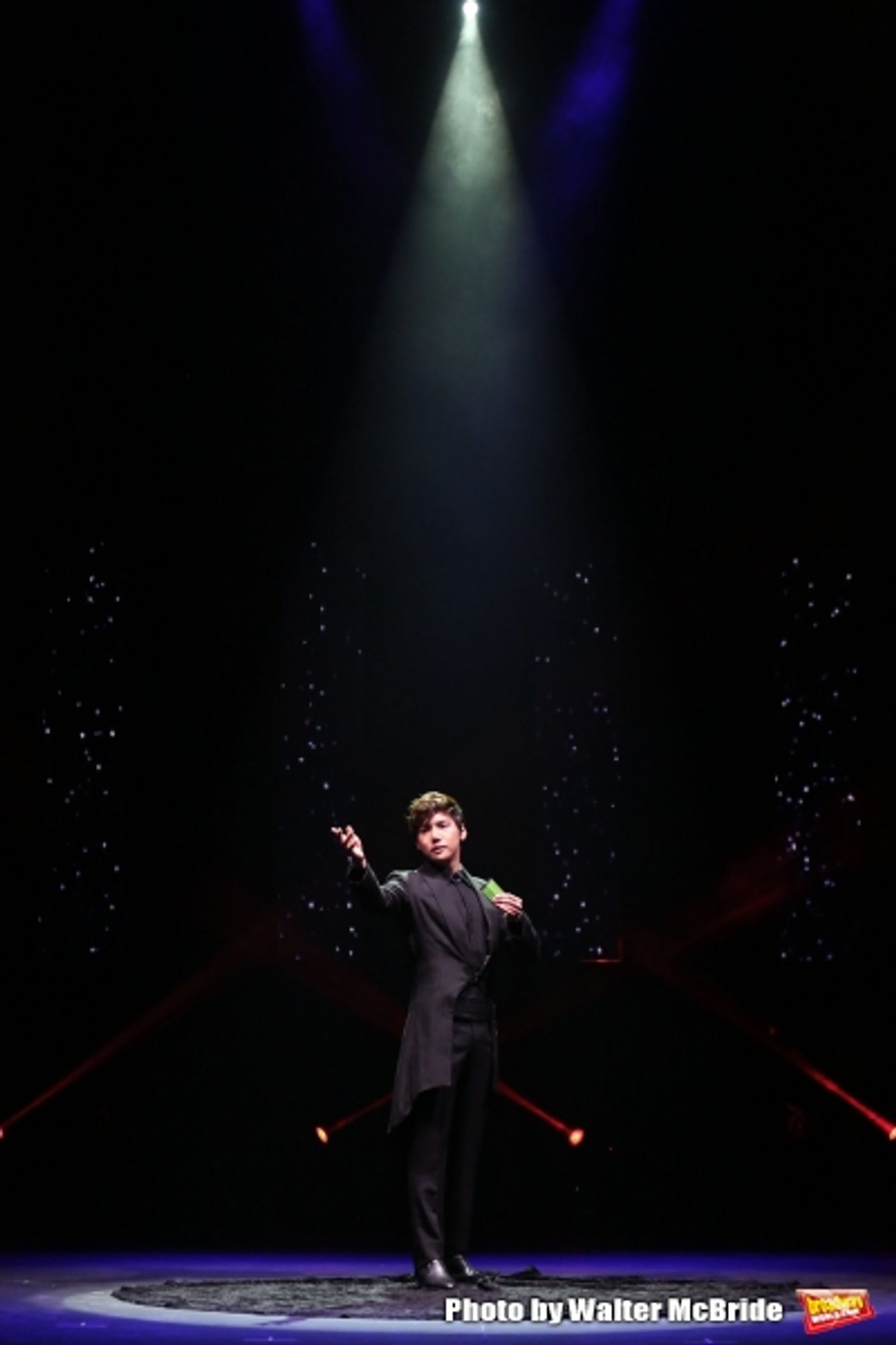 Photo Coverage: Sneak Peek at THE ILLUSIONISTS on Broadway!  Image