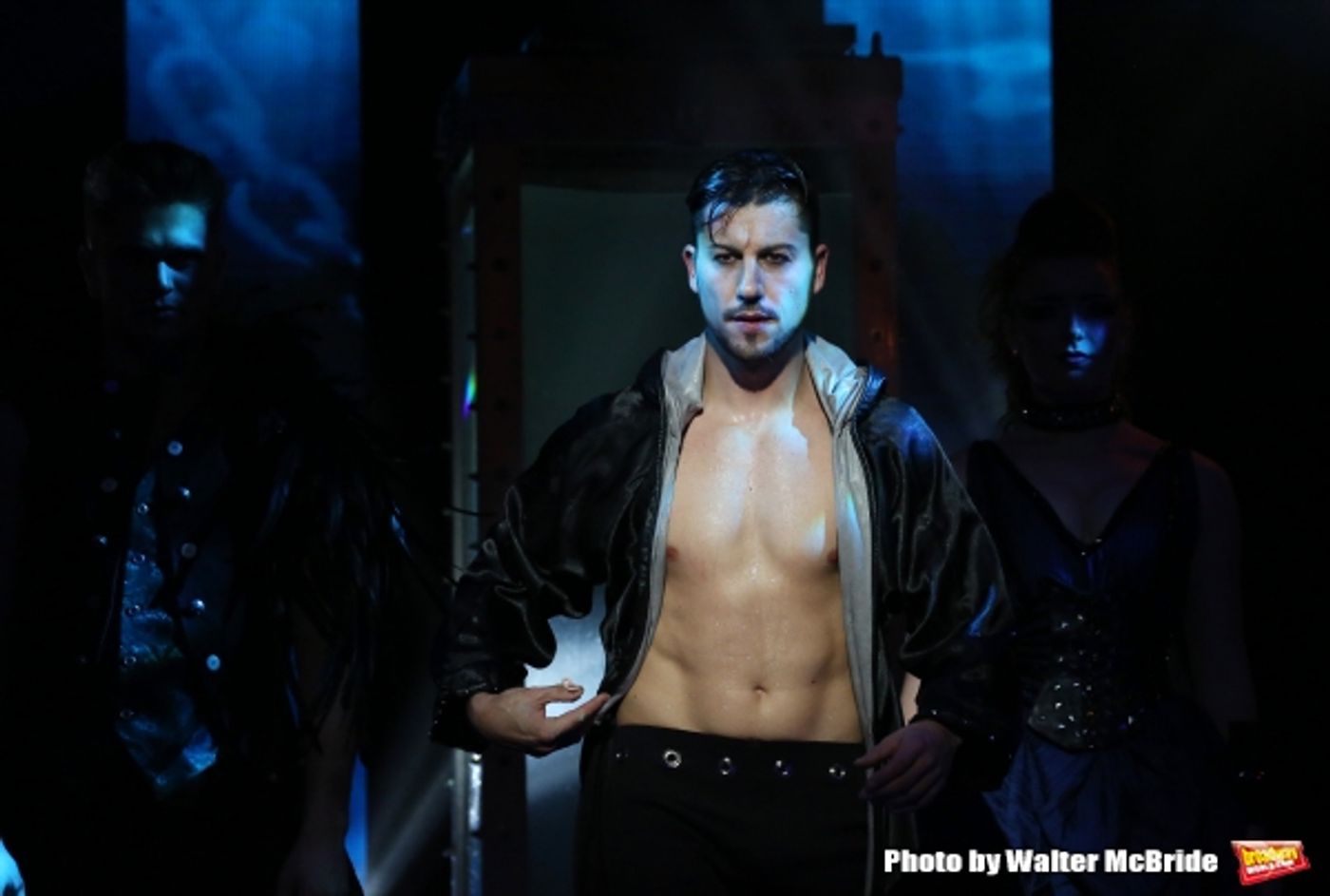 Photo Coverage: Sneak Peek at THE ILLUSIONISTS on Broadway!  Image