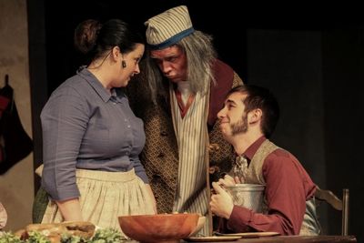 Jen Ankrum (Ethel Cratchit), Jeff Kingsbury (Scrooge), Derek Hall (Bob Cracthit) Photo