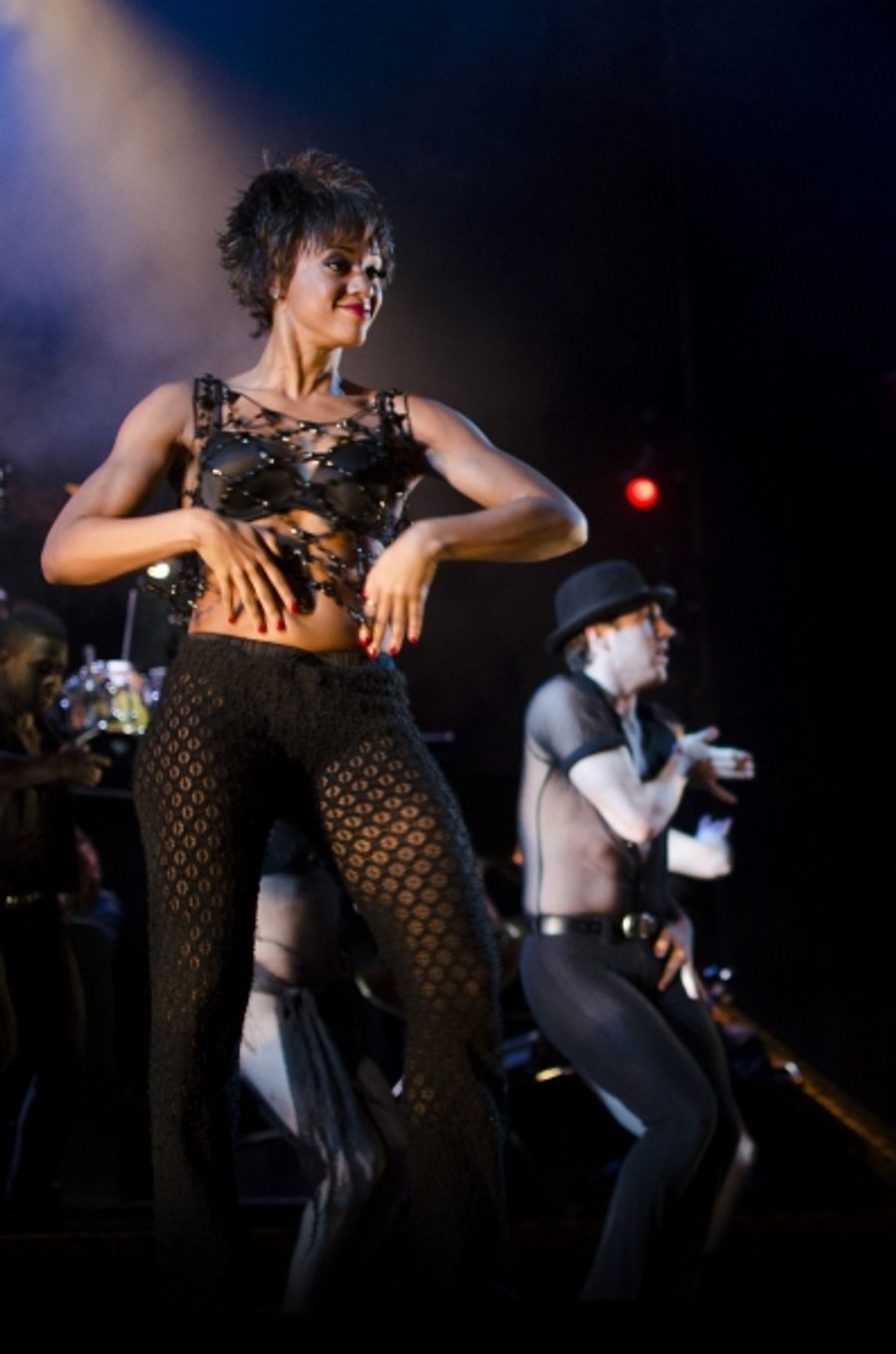Photo Coverage: CHICAGO Tour Performs Excerpts; Meets Press in Manila Image