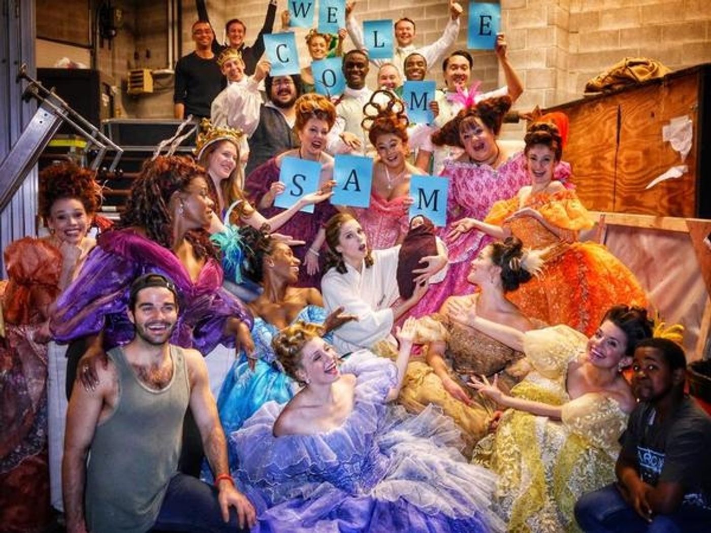 Photo Flash: Saturday Intermission Pics - Dec. 6, Part 2 - DIRTY ROTTEN SCOUNDRELS Parodies CATS, & More  Image