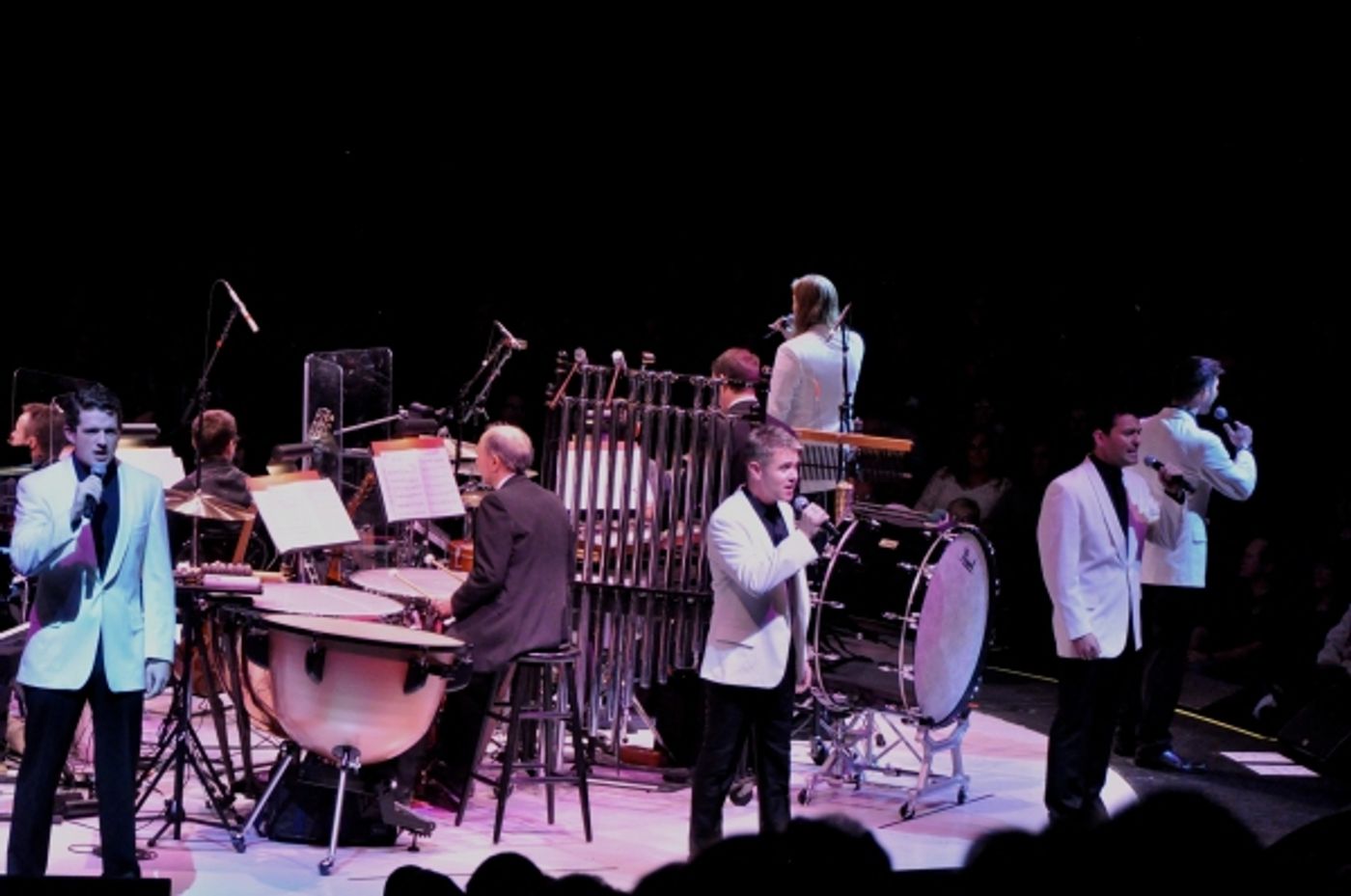 Photo Coverage: Celtc Thunber Brings Symphonic Christmas Tour to NYCB Theatre Photo Coverage: Celtc Thunber Brings Symphonic Christmas Tour to NYCB Theatre Image