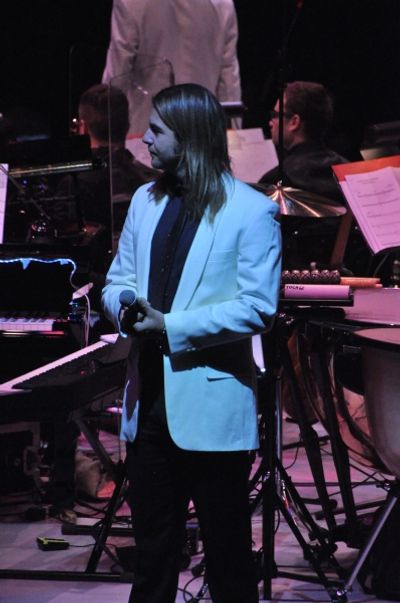 Keith Harkin Photo