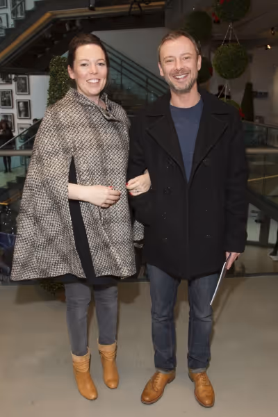 Olivia Colman and John Simm  Photo