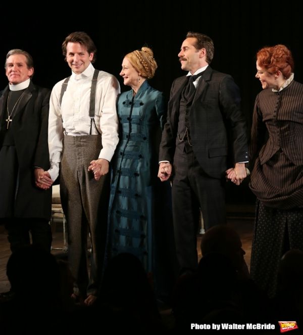 Anthony Heald, Bradley Cooper, Patricia Clarkson, Alessandro Nivola and Kathryn Meisl Photo