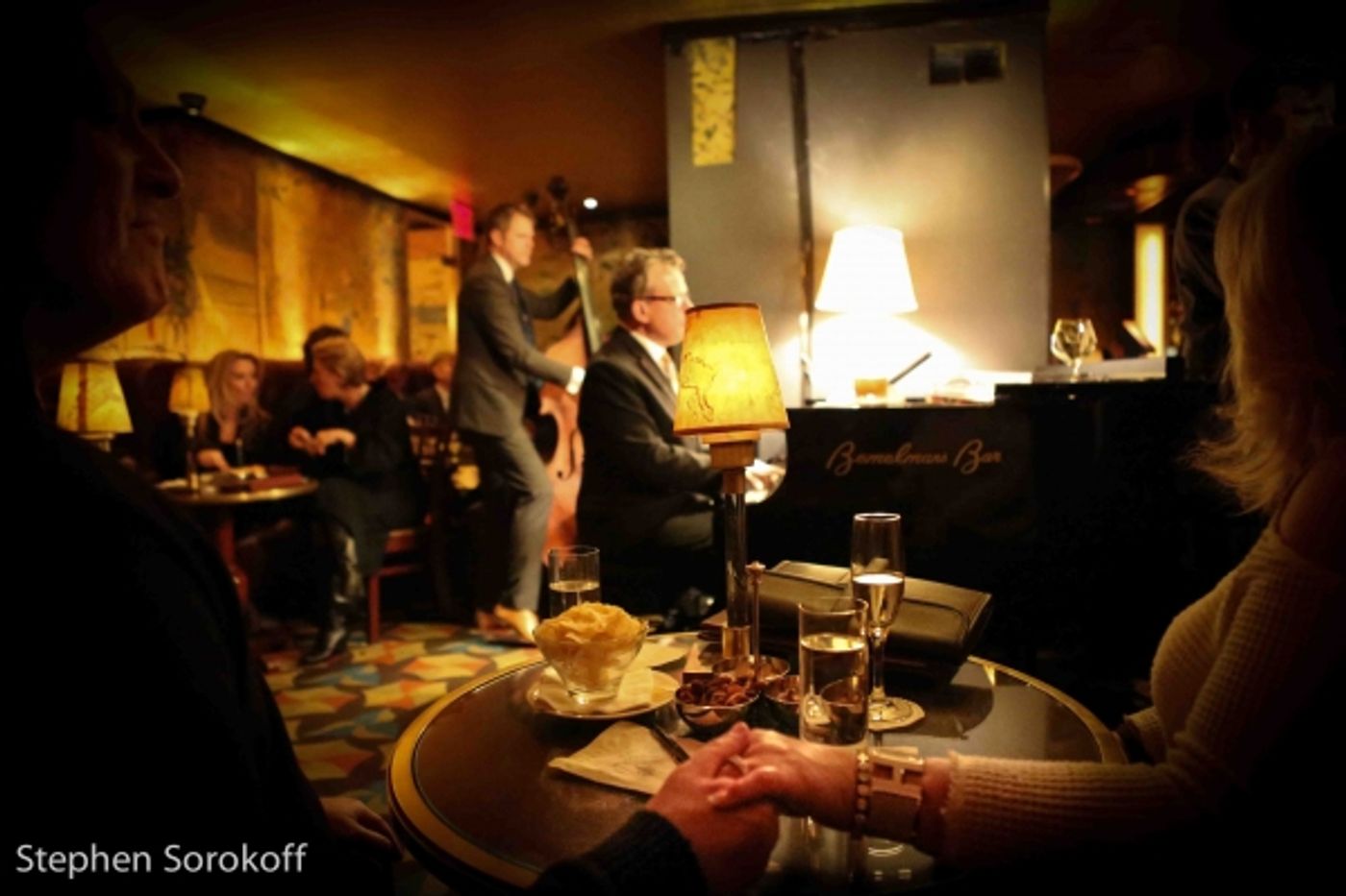 Photo Coverage: Jim Caruso & Billy Stritch Continue Holiday Fun at Bemelmans Bar Photo Coverage: Jim Caruso & Billy Stritch Continue Holiday Fun at Bemelmans Bar Image