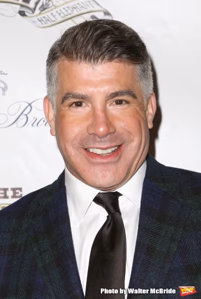 Bryan Batt  Photo