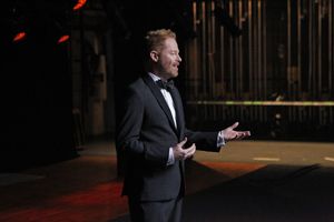 Jesse Tyler Ferguson @ BroadwayWorld Jesse Tyler Ferguson Photo