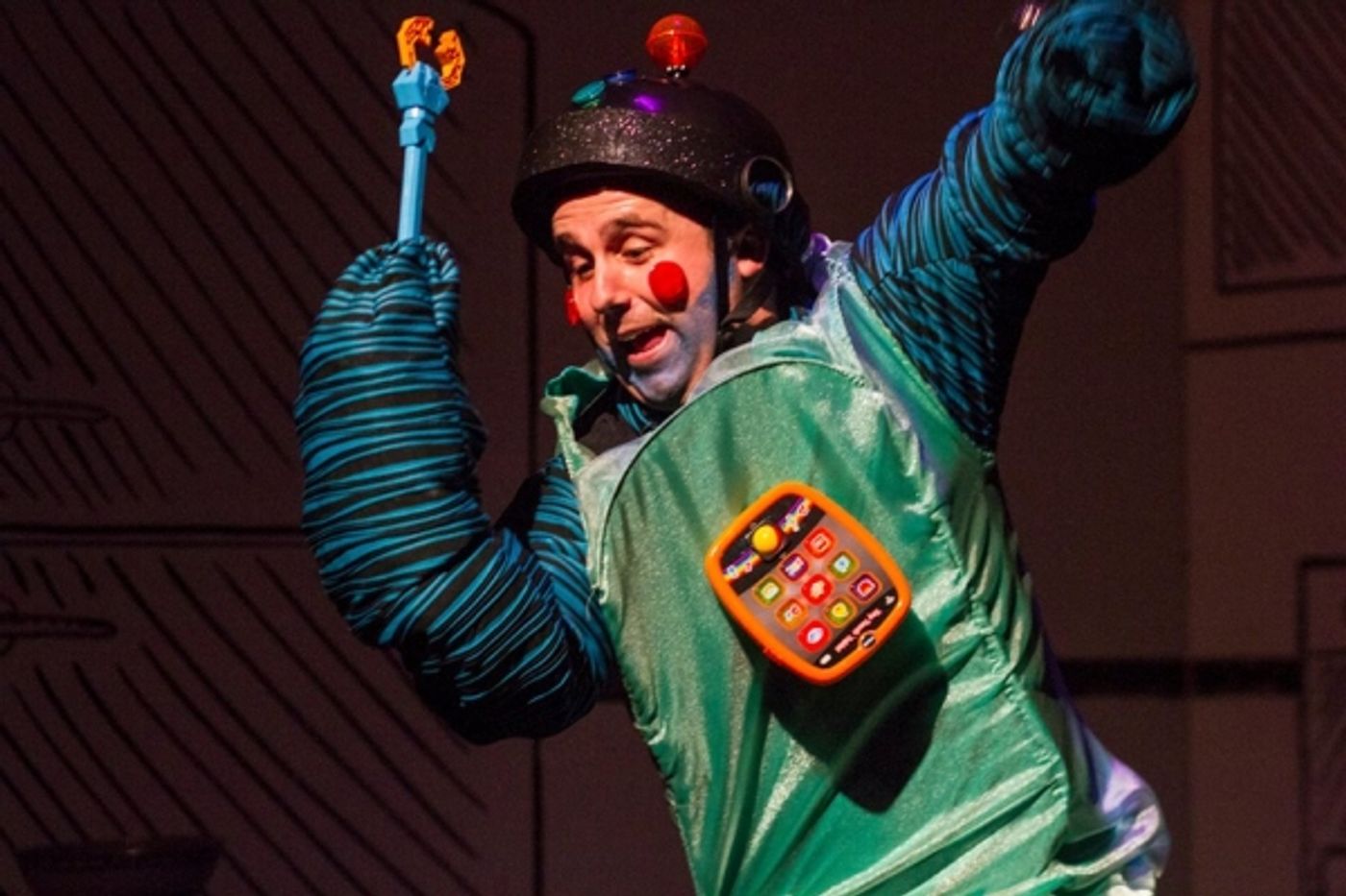 Photo Flash: First Look at New Village Arts' West Coast Premiere of THE NUTCRACKER Photo Flash: First Look at New Village Arts' West Coast Premiere of THE NUTCRACKER Image