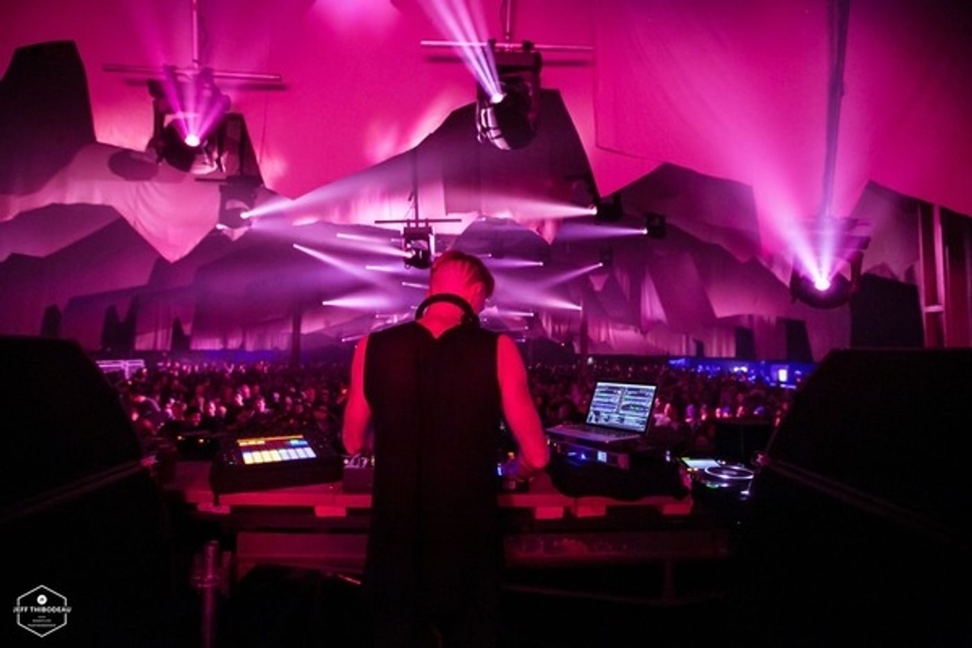 Photo Flash: 9,500 Fans from 34 Countries Attend First-Ever TIME WARP U.S. Techno Festival  Image
