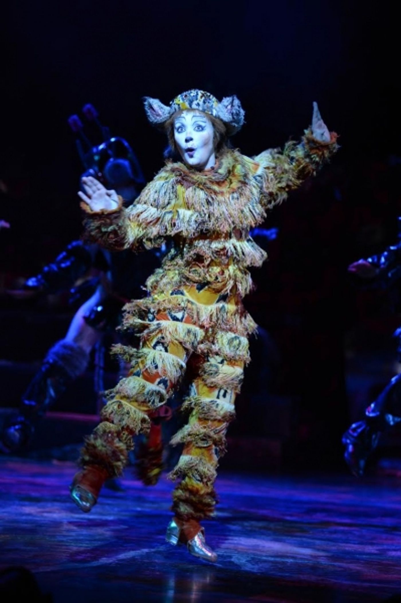 Photo Flash: A Jellicle Return! First Look at Nicole Scherzinger & More in West End Revival of CATS!  Image