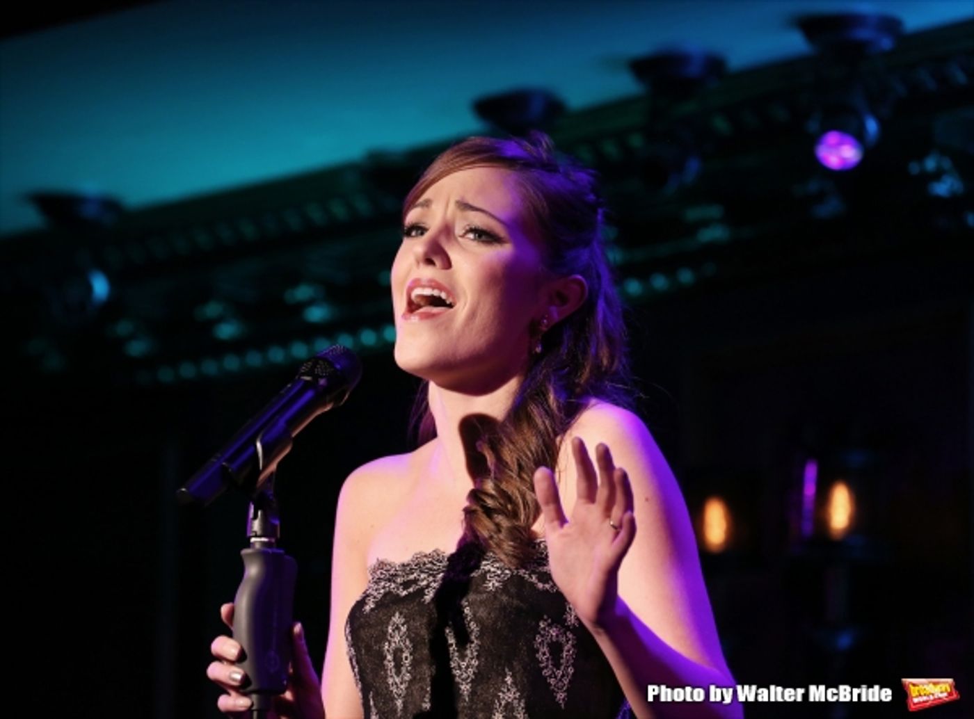 Photo Coverage: Laura Osnes Previews THE PATHS NOT TAKEN at 54 Below!  Image