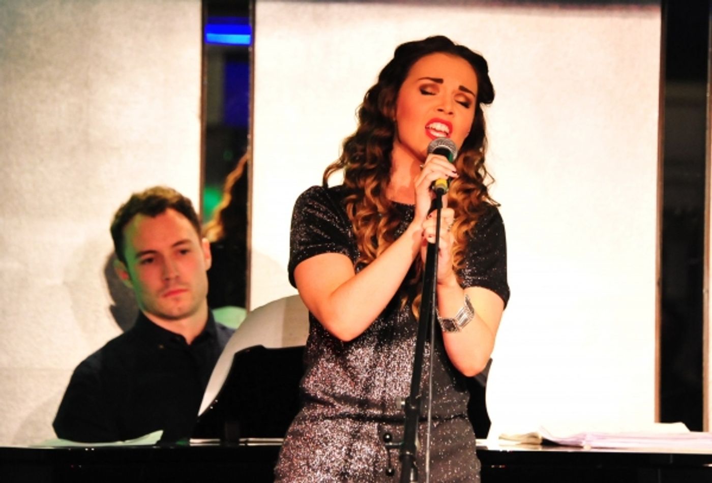 Photo Coverage: Verkaik, Noblezada, Schoenmaker and More In A MERRY CHRISTMAS CABARET!  Image