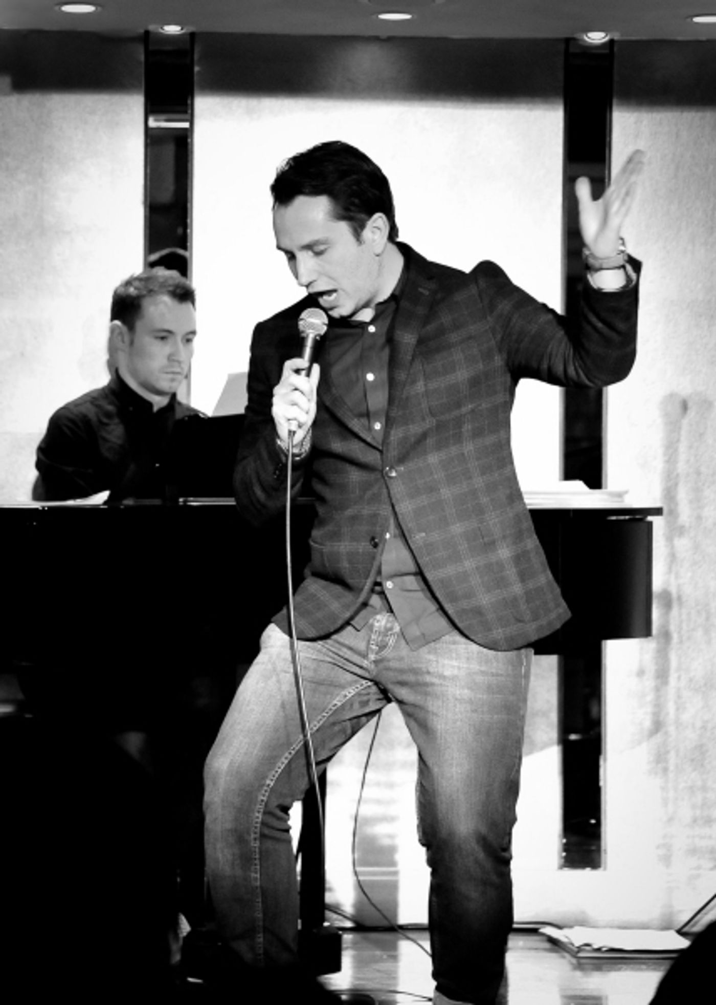 Photo Coverage: Verkaik, Noblezada, Schoenmaker and More In A MERRY CHRISTMAS CABARET!  Image