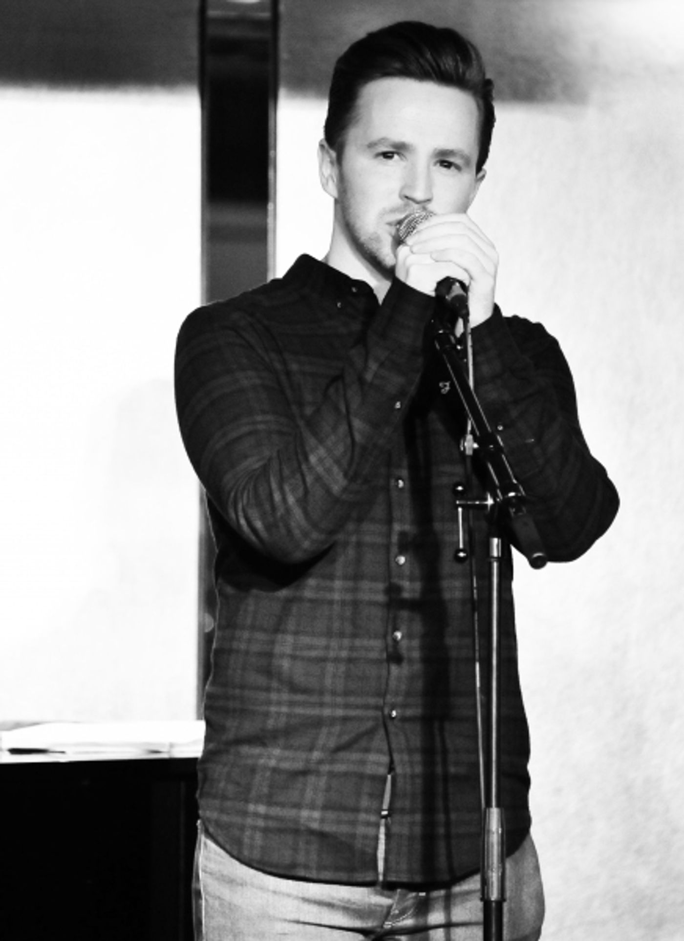 Photo Coverage: Verkaik, Noblezada, Schoenmaker and More In A MERRY CHRISTMAS CABARET!  Image