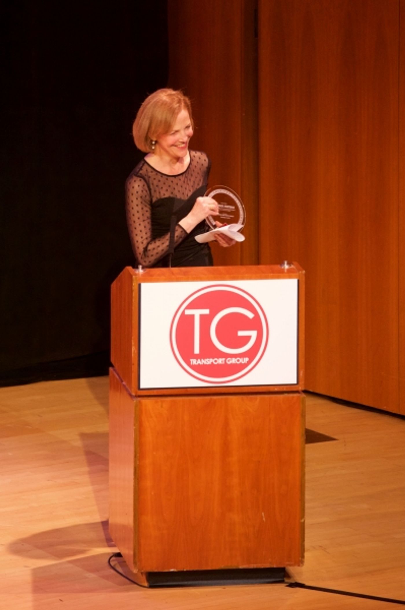 Photo Flash: Inside Transport Group's GIMME A BREAK Gala Honoring Barbara Whitman  Image