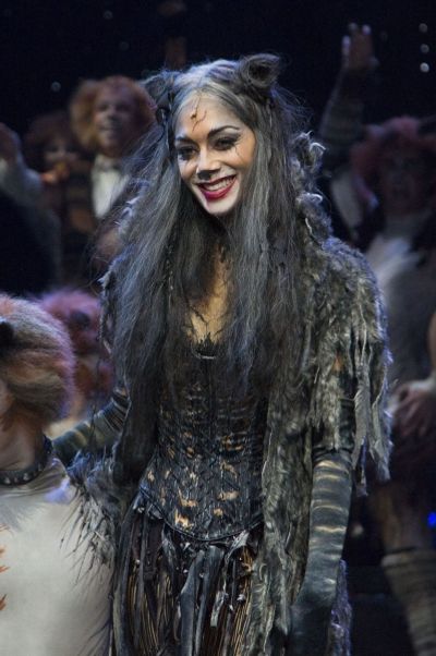 Nicole Scherzinger (Grizabella) Photo