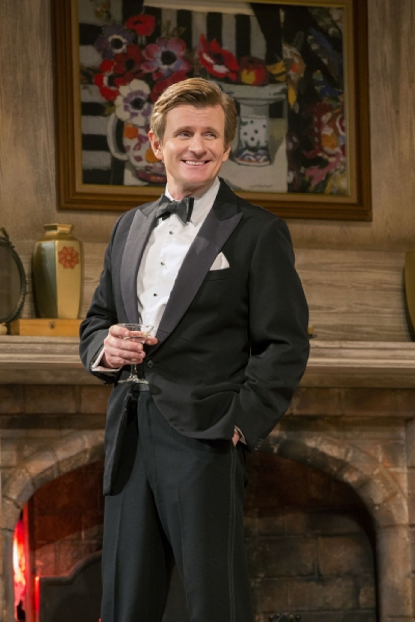 Photo Flash: First Look at Angela Lansbury and More in the BLITHE SPIRIT North American Tour  Image