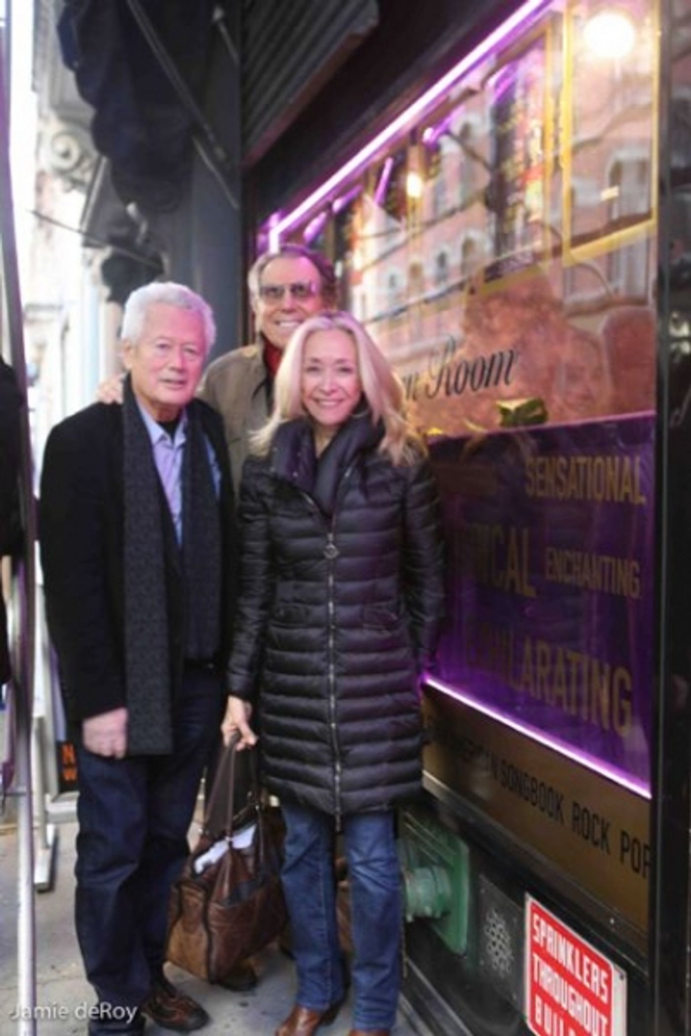 Photo Coverage: Entertainers Assemble for Metropolitan Room's Longest Variety Show Attempt  Image