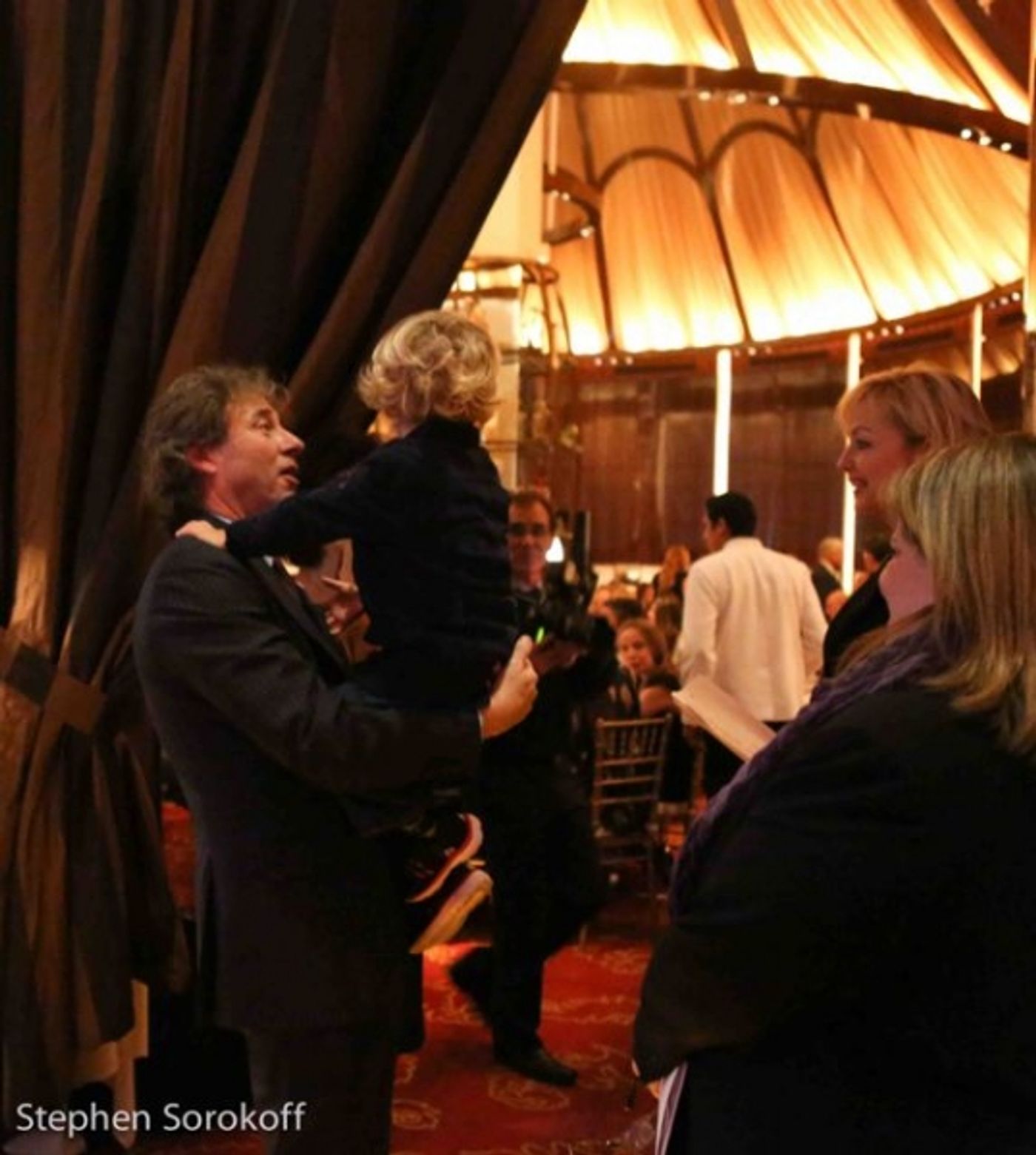 Photo Coverage: Andrea Bocelli Honors Sirio Maccioni at Le Cirque  Image