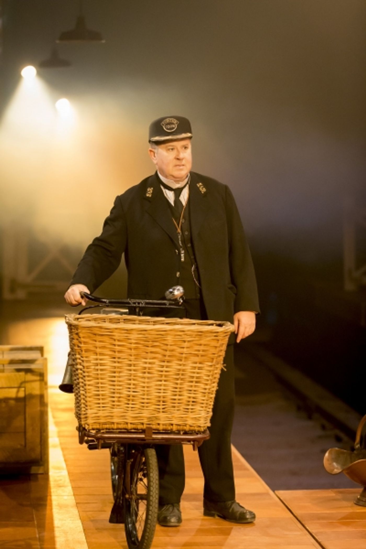 Photo Flash: First Look at THE RAILWAY CHILDREN at King's Cross Theatre  Image