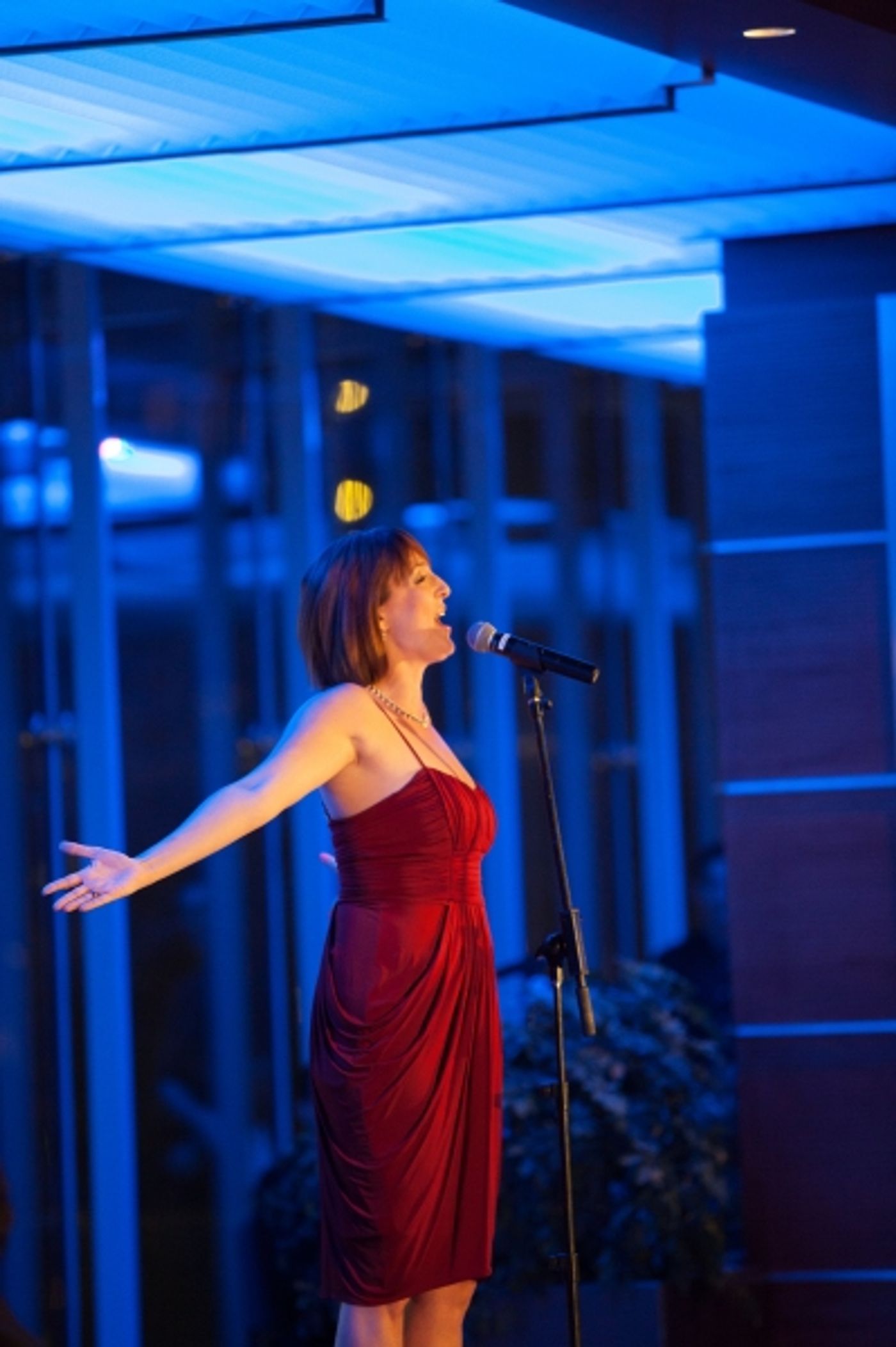 Photo Flash: Inside 'Broadway Sings for the Children of Honduras' with Robin de Jesus, Mandy Gonzalez & More  Image