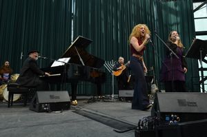 Matt Temkin, Zalmen Mlotek, Avram Pengas, Rachel Yucht, Magda Fishman Photo