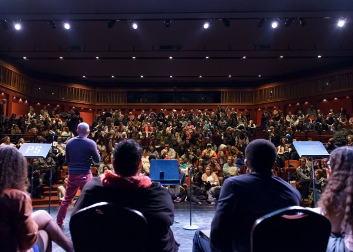 Photo Flash: WE MUST BREATHE at Chicago's Victory Gardens Theater  Image